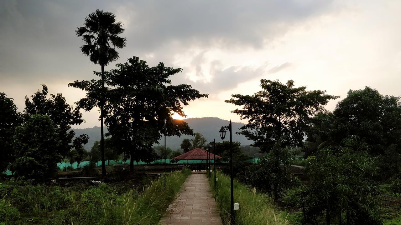The Kanila Resort Karjat Εξωτερικό φωτογραφία